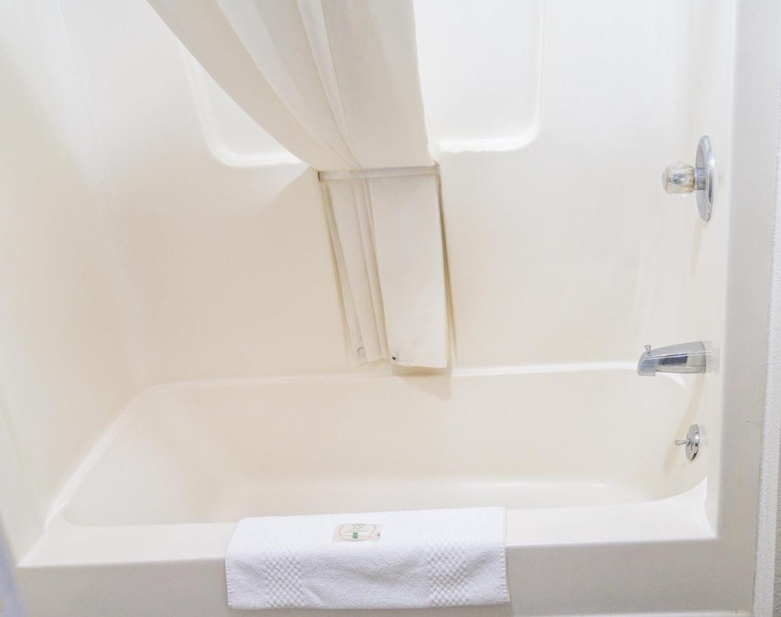 Quality Inn Seymour I-65 Екстер'єр фото